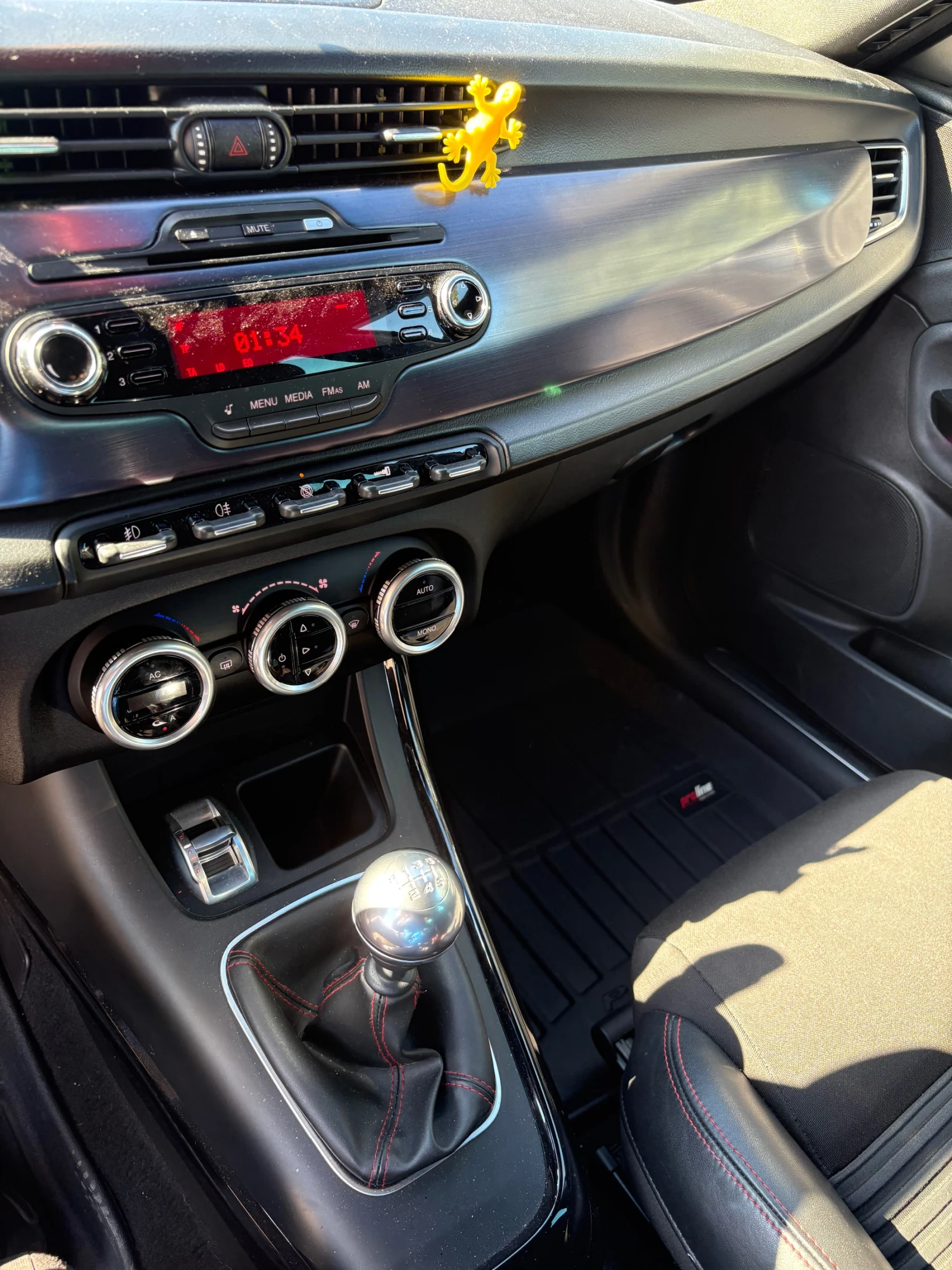Alfa Romeo Giulietta 2.0 JTDM | Mobile.bg � ����������� 14