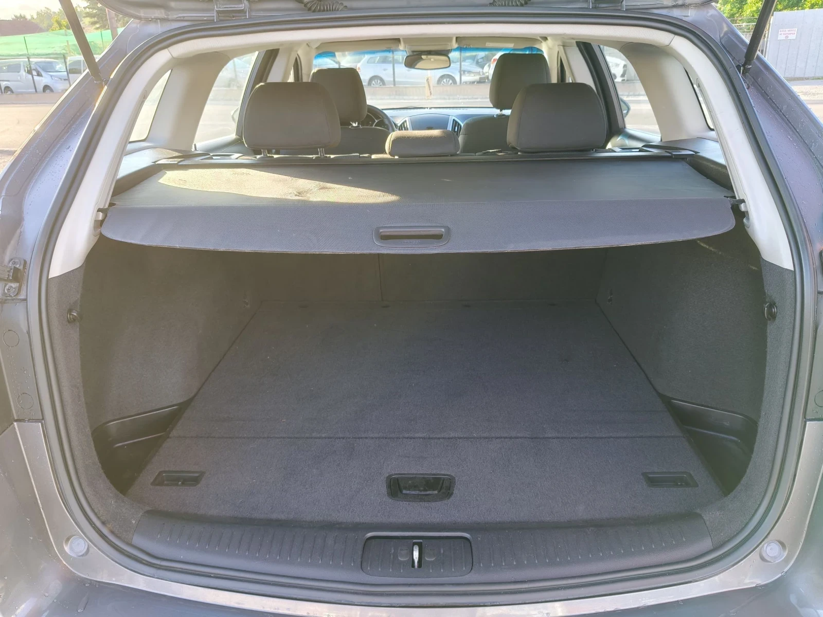 Chevrolet Cruze 1.6i Face, снимка 16 - Автомобили и джипове - 54965062