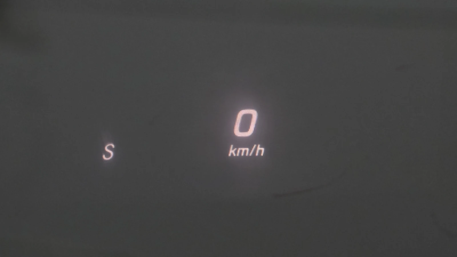 Mercedes-Benz E 220 63 AMG PK* DIGITAL* KEYLESS* AMBIENT* HEAD-UP* КРА, снимка 10 - Автомобили и джипове - 54975373