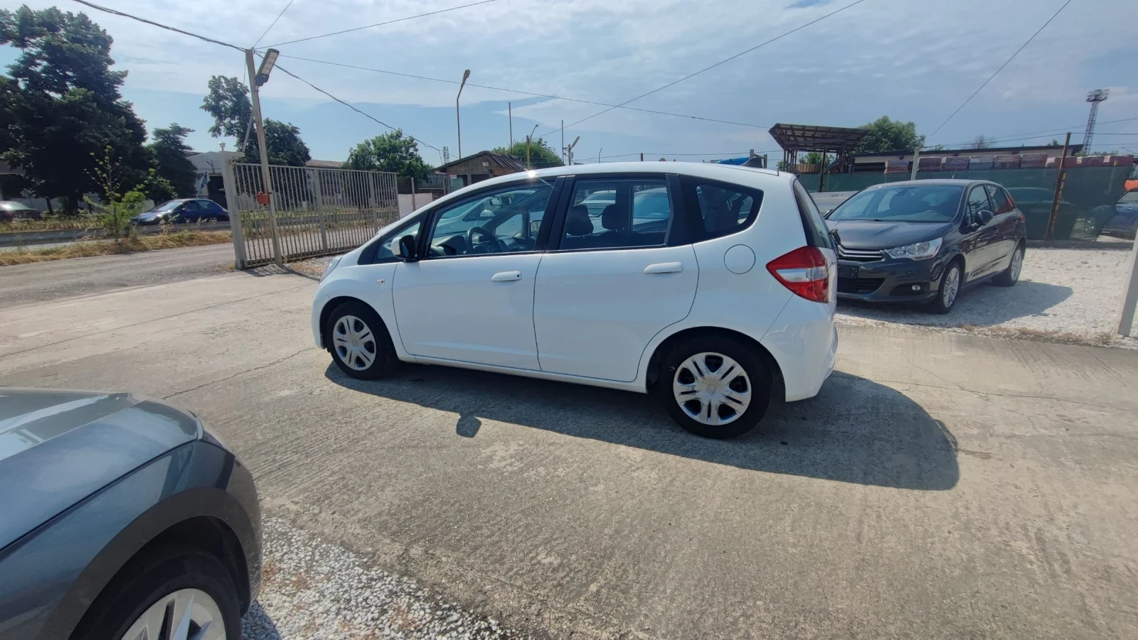 Honda Jazz 1.2 BRC, снимка 4 - Автомобили и джипове - 55130039