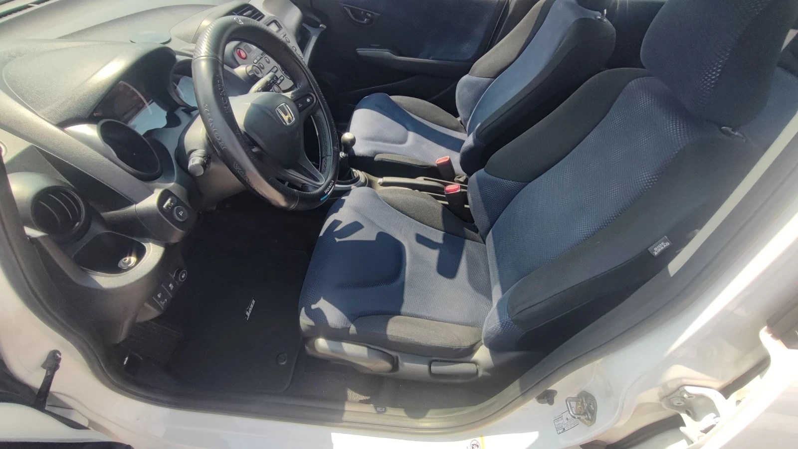 Honda Jazz 1.2 BRC, снимка 9 - Автомобили и джипове - 55130039
