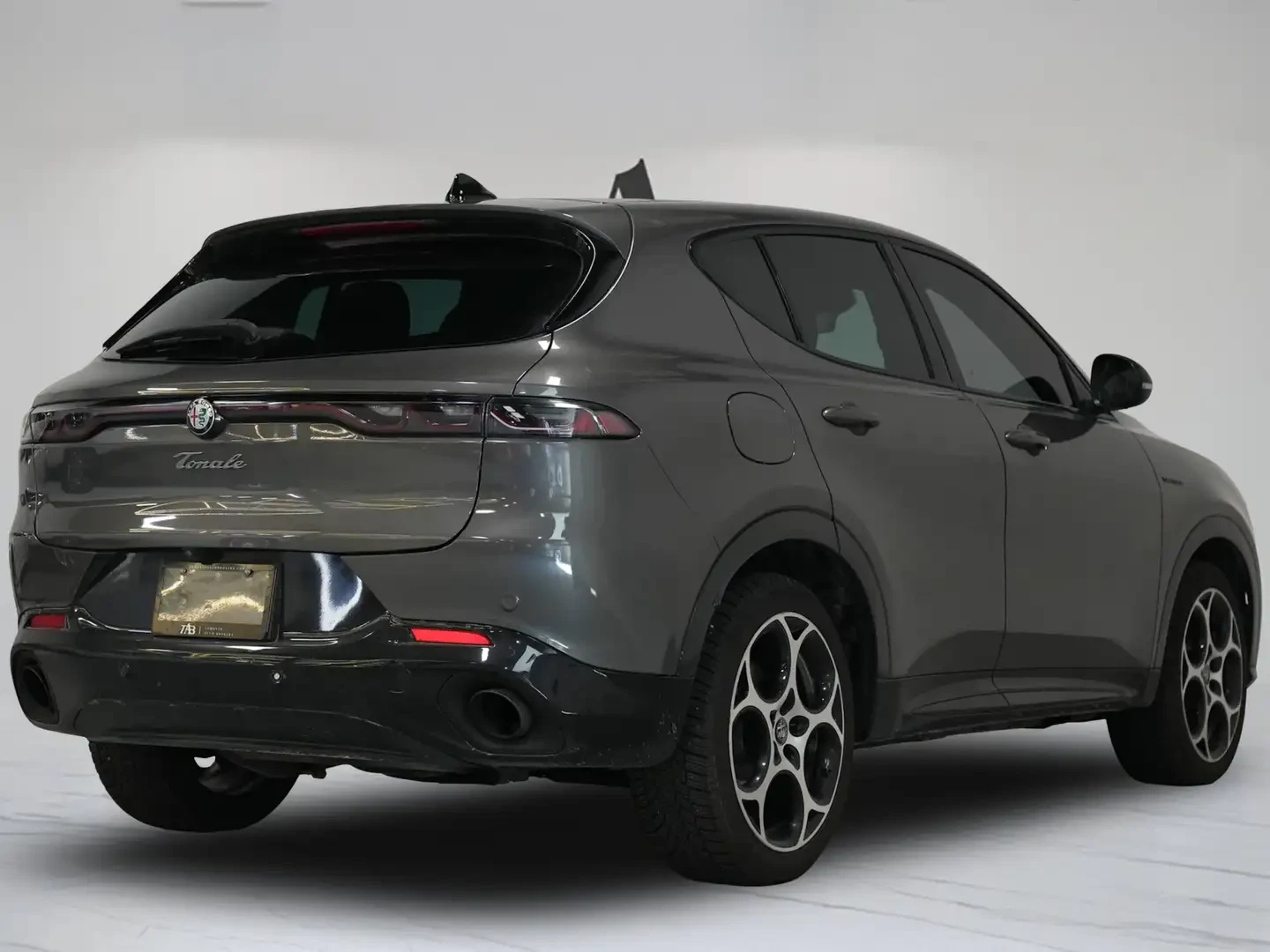 Alfa Romeo Tonale VELOCE 2.0T AWD * DIS * ПОДГРЕВ * ЛЮК, снимка 3 - Автомобили и джипове - 56112718