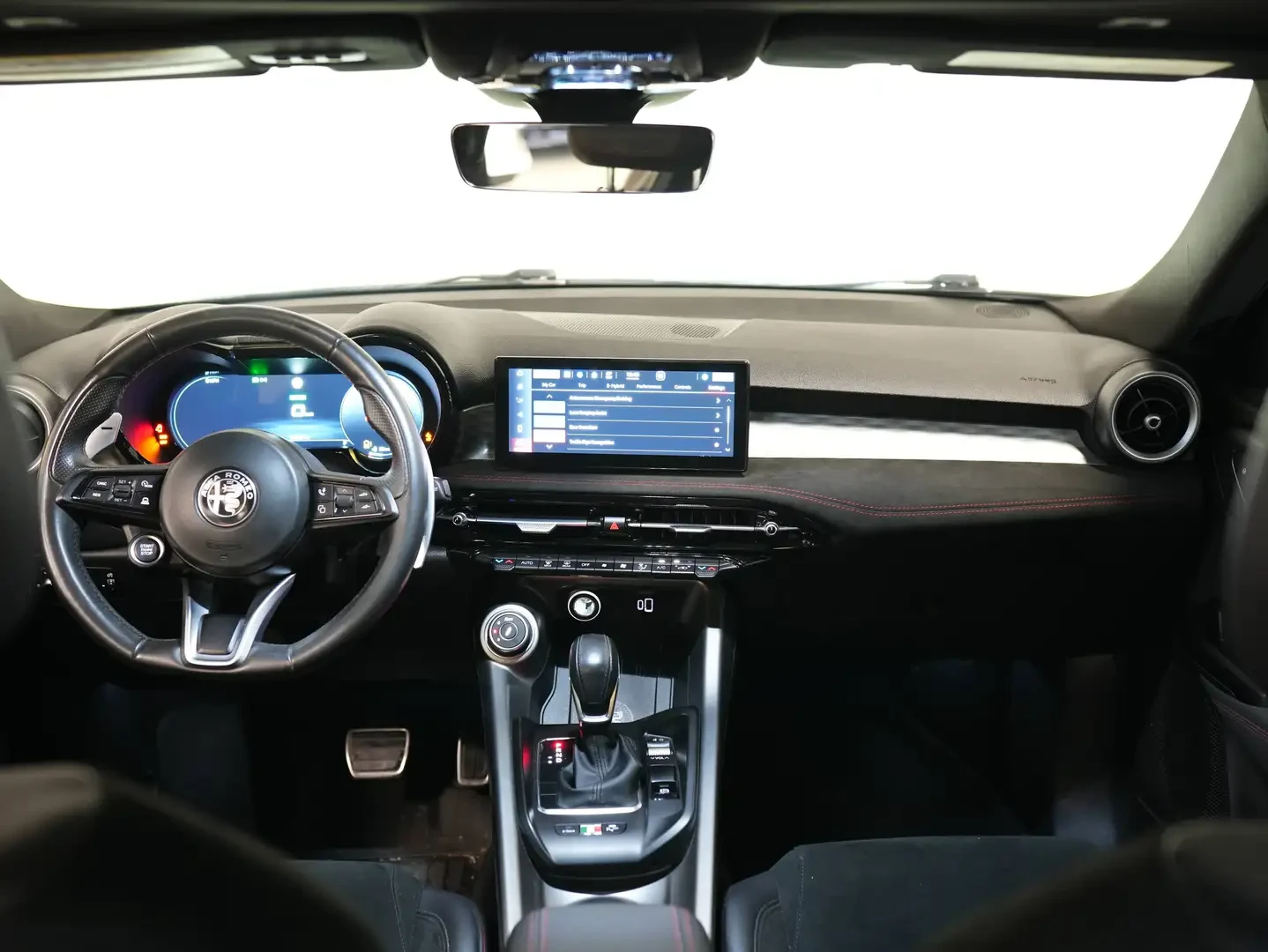 Alfa Romeo Tonale VELOCE 2.0T AWD * DIS * ПОДГРЕВ * ЛЮК, снимка 5 - Автомобили и джипове - 56112718