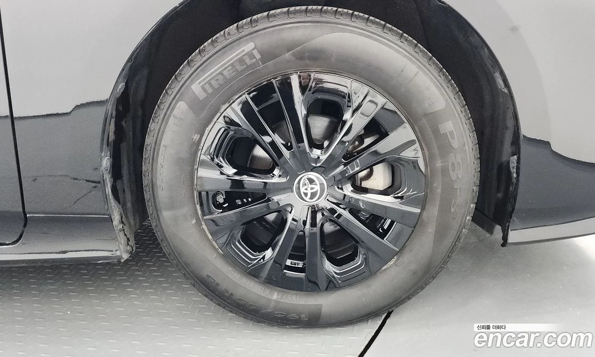 Toyota Prius 1.8, снимка 5 - Автомобили и джипове - 56123267