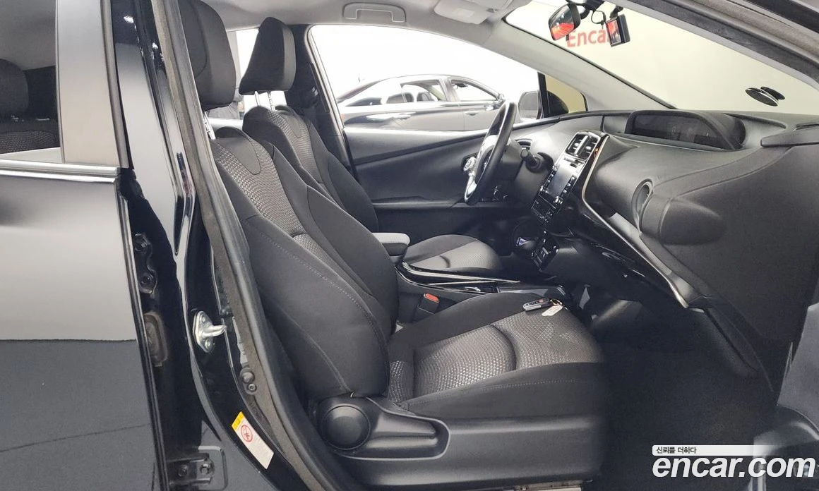 Toyota Prius 1.8, снимка 11 - Автомобили и джипове - 56123267