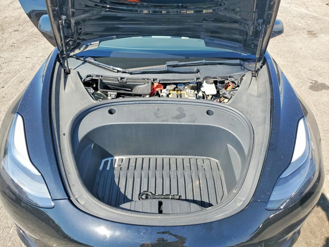 Tesla Model 3, снимка 12 - Автомобили и джипове - 56407681
