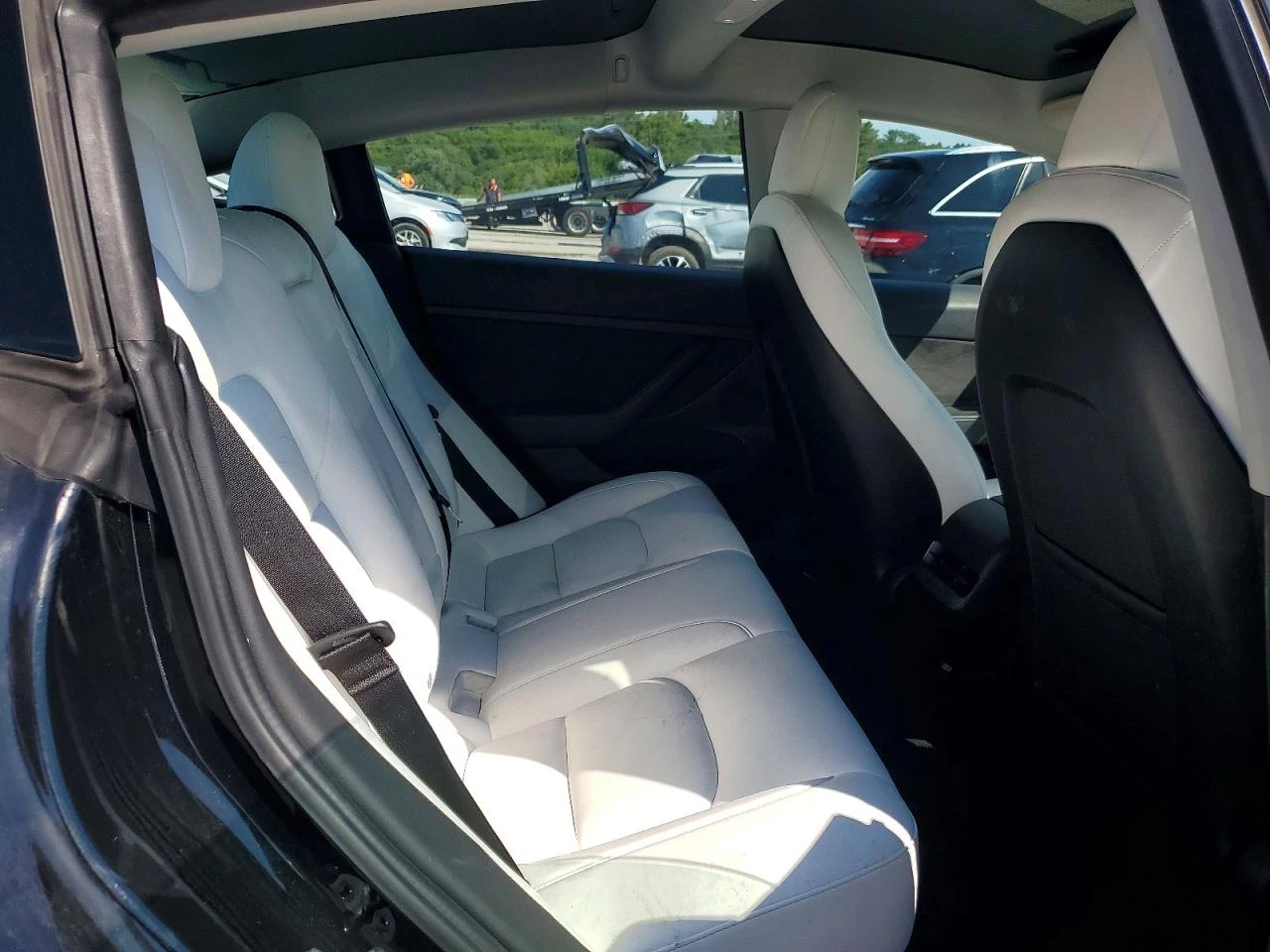 Tesla Model 3, снимка 11 - Автомобили и джипове - 56407681