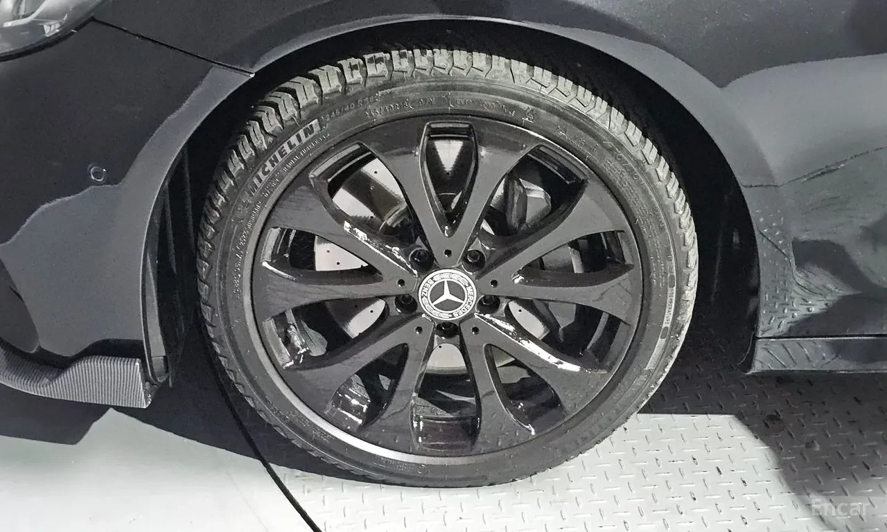 Mercedes-Benz E 350 4MATIC* AMG LINE* 299�.�.* EQ BOOST* NAVI* LED | Mobile.bg � ����������� 5