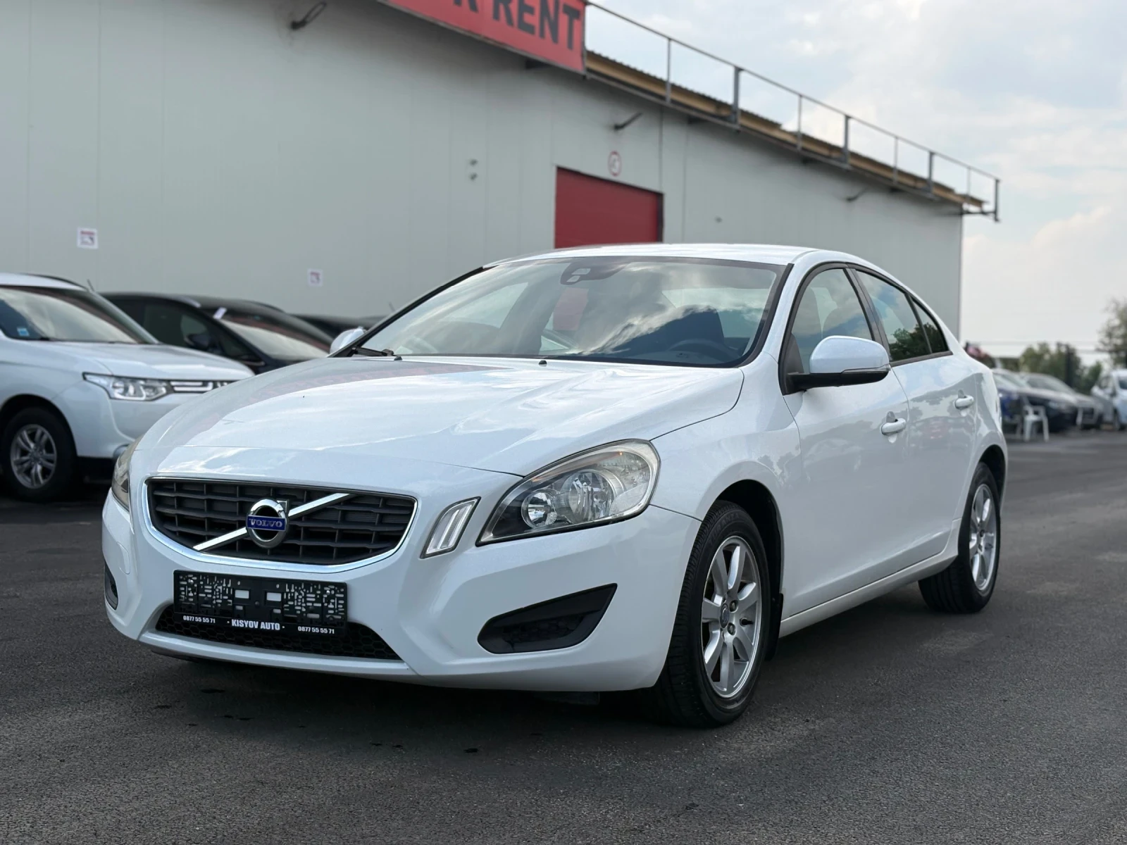 Volvo S60 1.6 eDrive* 114кс* 6ск* , снимка 3 - Автомобили и джипове - 56616845