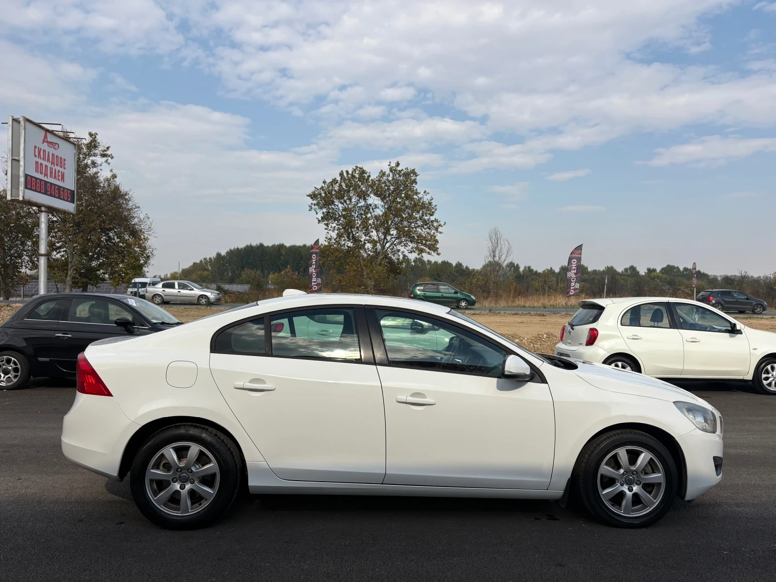 Volvo S60 1.6 eDrive* 114кс* 6ск* , снимка 8 - Автомобили и джипове - 56616845