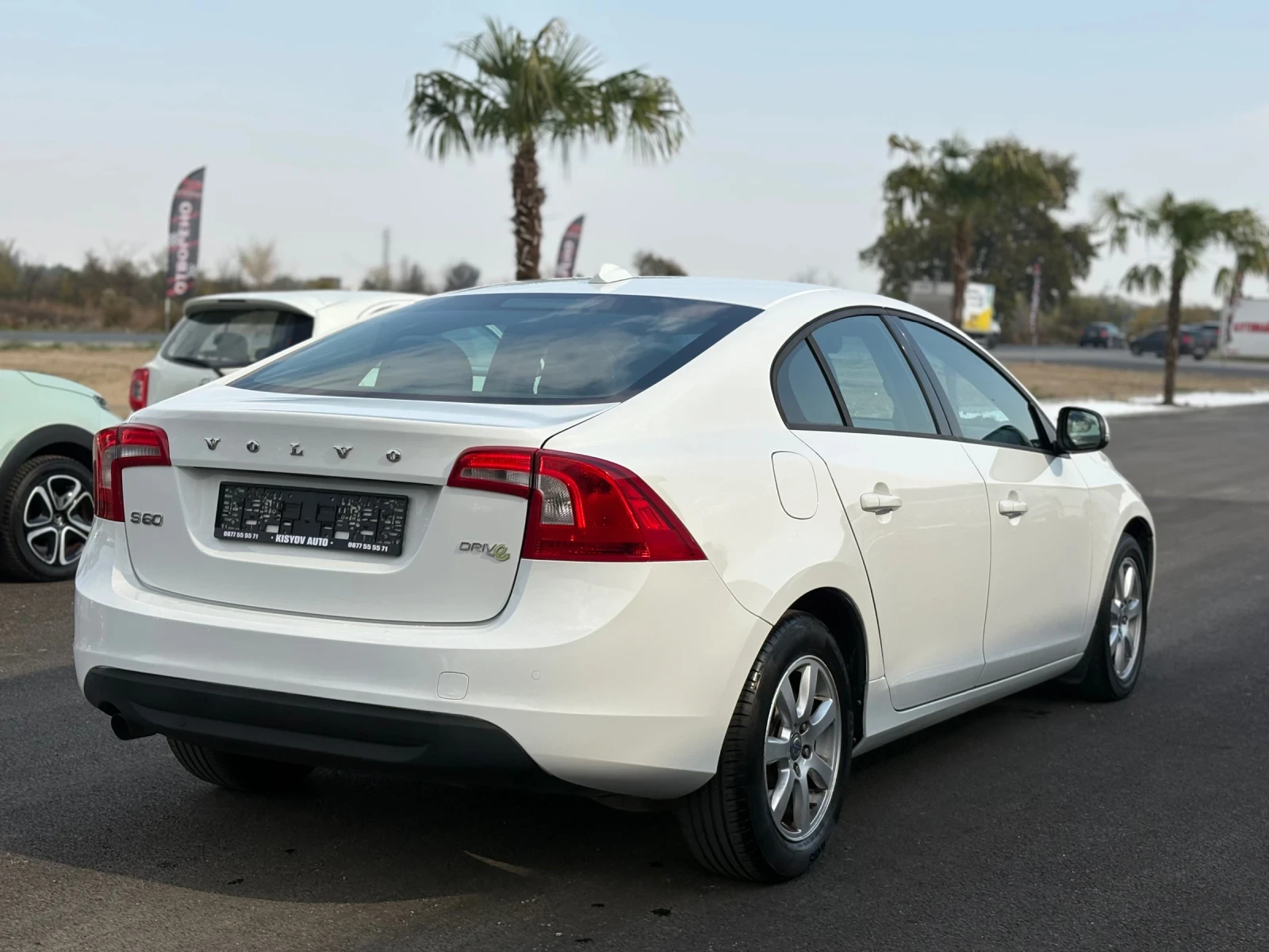 Volvo S60 1.6 eDrive* 114кс* 6ск* , снимка 5 - Автомобили и джипове - 56616845