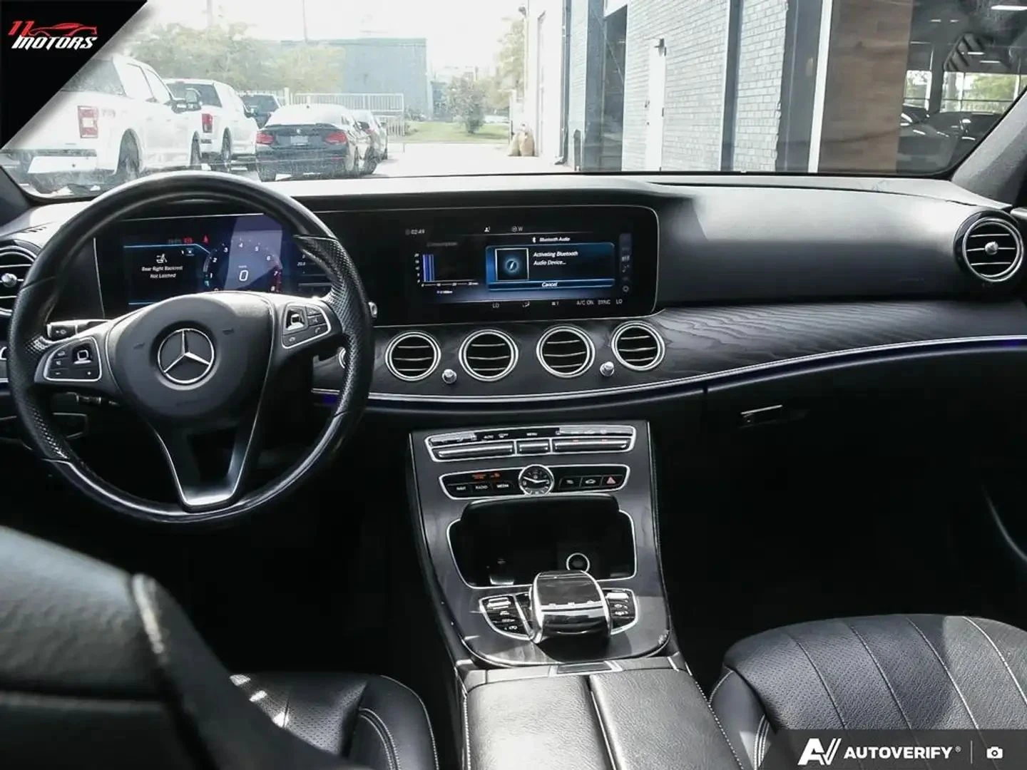 Mercedes-Benz E 300, снимка 11 - Автомобили и джипове - 56740324