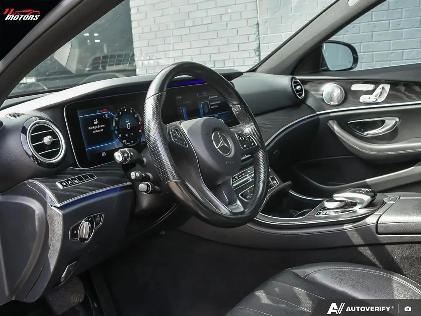 Mercedes-Benz E 300, снимка 8 - Автомобили и джипове - 56740324
