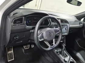 VW Tiguan * R LINE BLACK EDITION * ОПЦИЯ ЗА ФИНАНСИРАНЕ, снимка 12