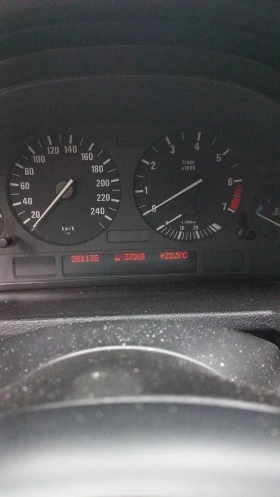 Обява за продажба на BMW X5 3.0i ~8 900 лв. - изображение 8