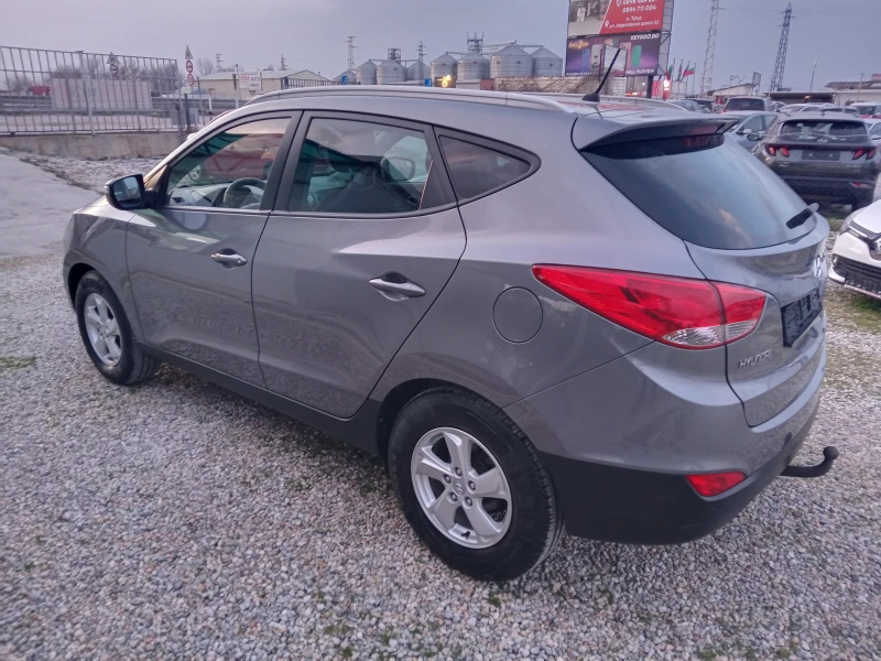 Hyundai IX35 1.6 бензин , снимка 6 - Автомобили и джипове - 49511660