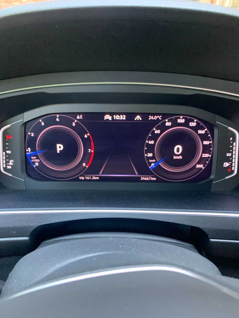 VW Tiguan 2.0 TSI 4motion, снимка 15 - Автомобили и джипове - 52407673