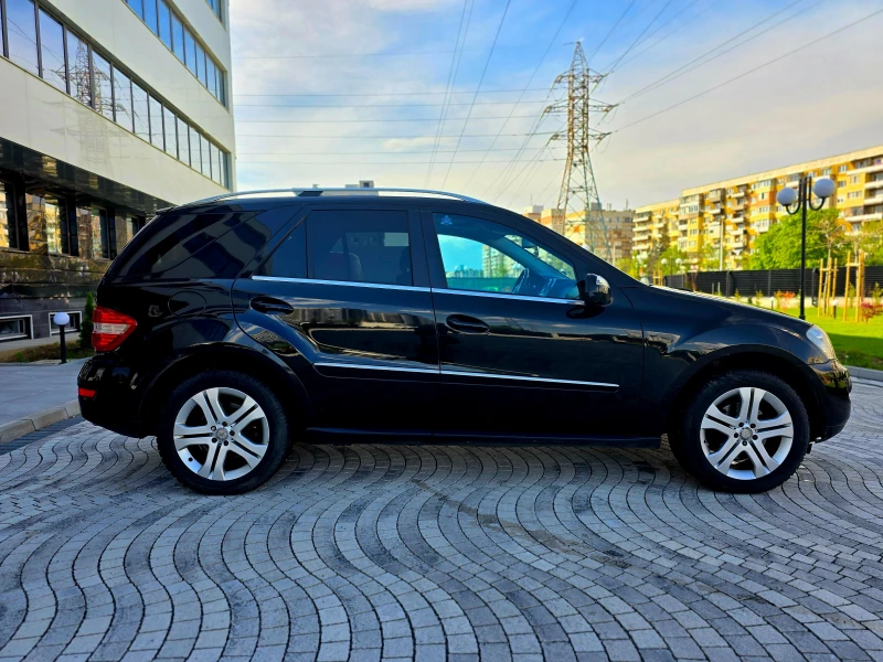 Mercedes-Benz ML 350 4 MATIC, снимка 8 - Автомобили и джипове - 51504147