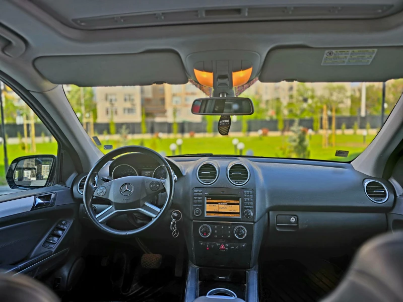 Mercedes-Benz ML 350 4 MATIC, снимка 11 - Автомобили и джипове - 51504147