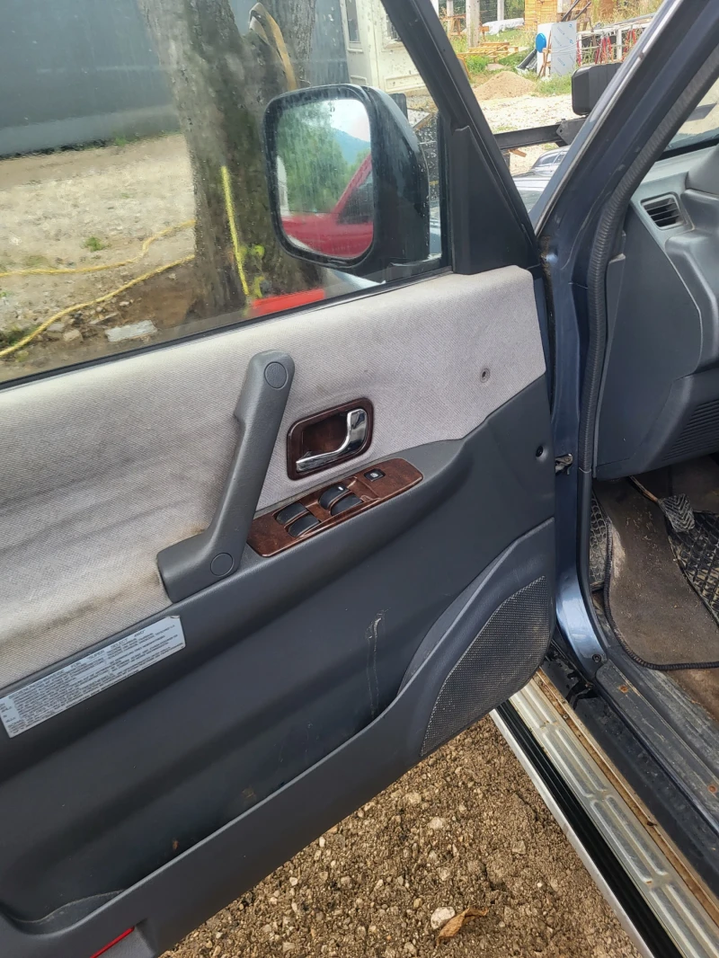 Mitsubishi Pajero Снегорин, снимка 8 - Автомобили и джипове - 52334441