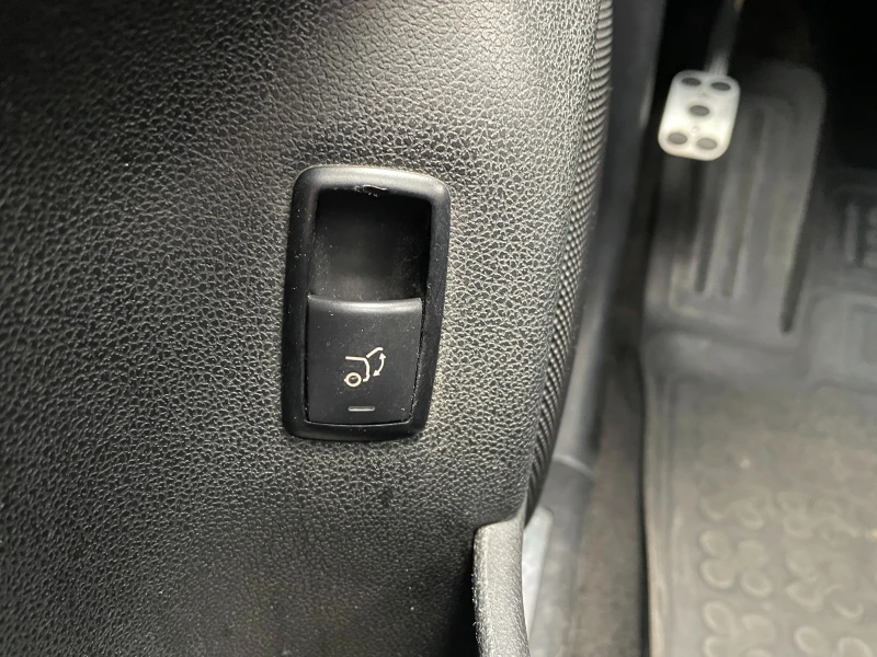 Mercedes-Benz ML 350 Sport Pack/Въздушни възглавници/KEYLESS GO, снимка 11 - Автомобили и джипове - 53454464