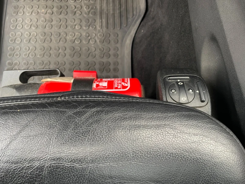 Mercedes-Benz ML 350 Sport Pack/Въздушни възглавници/KEYLESS GO, снимка 7 - Автомобили и джипове - 53454464