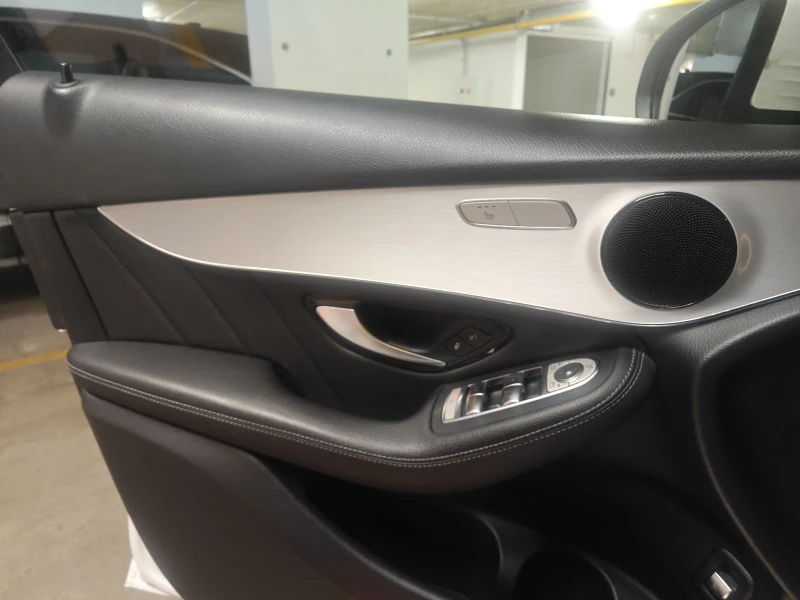 Mercedes-Benz GLC 220, снимка 13 - Автомобили и джипове - 53467835