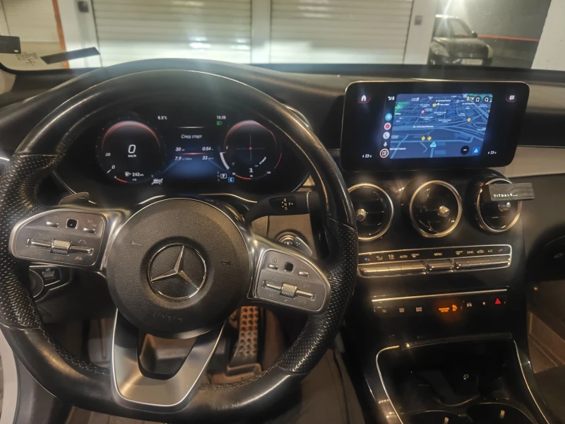 Mercedes-Benz GLC 220, снимка 16 - Автомобили и джипове - 53467835