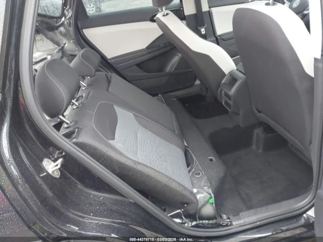 VW Taos 1.5T S, снимка 11 - Автомобили и джипове - 53913908