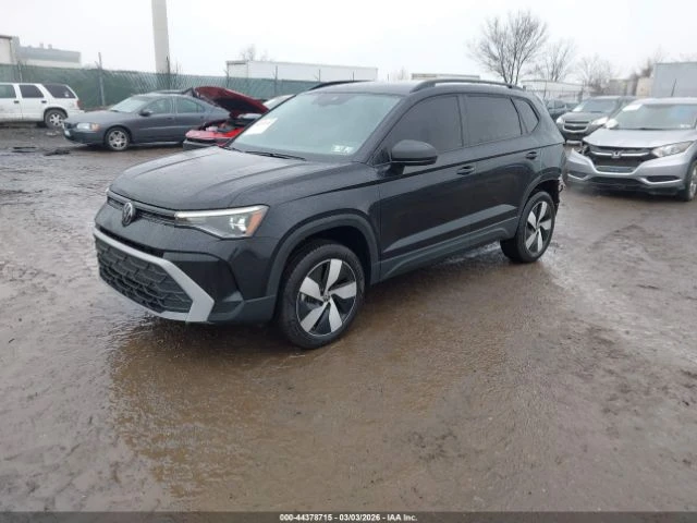 VW Taos 1.5T S, снимка 2 - Автомобили и джипове - 53913908