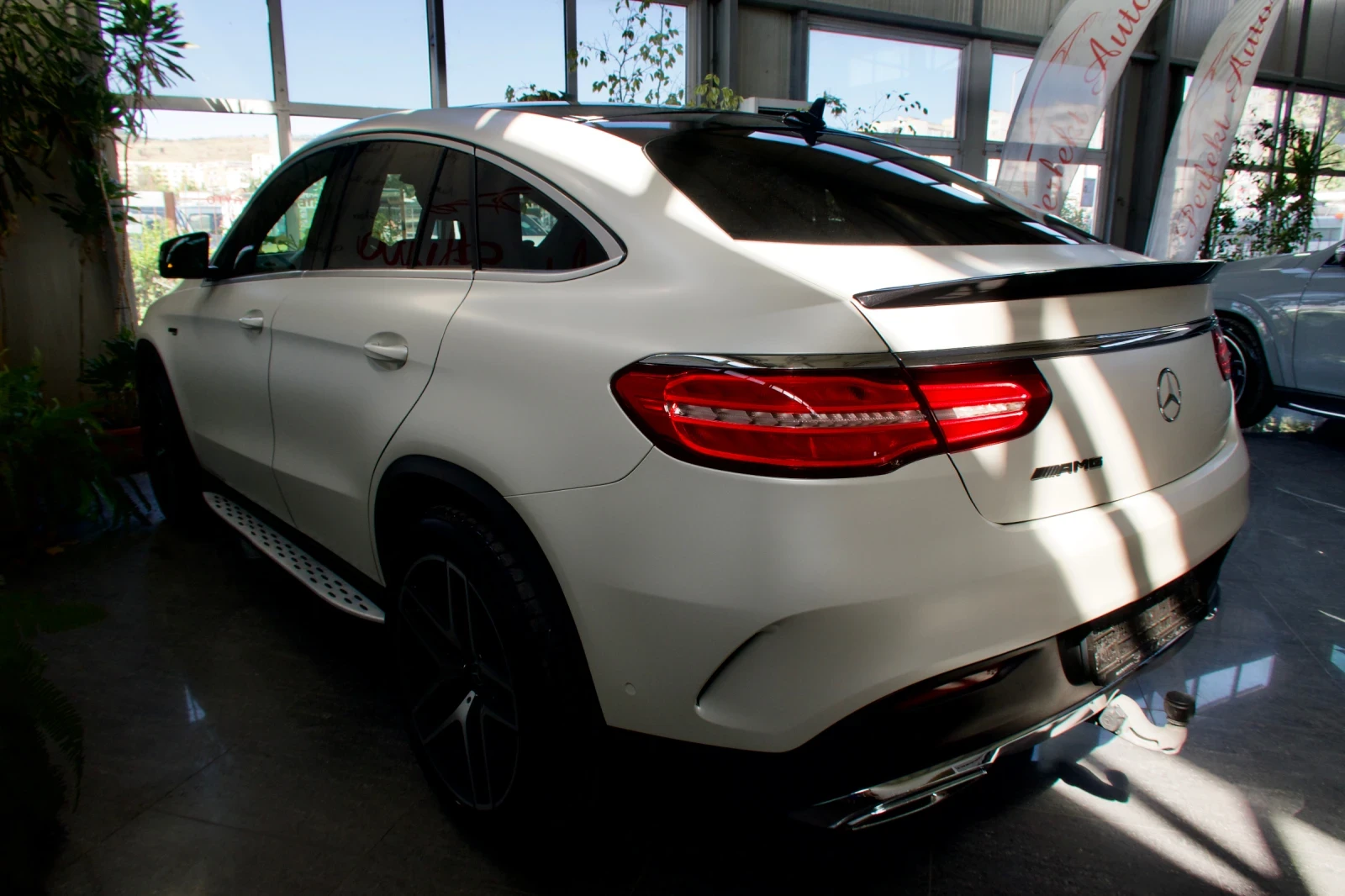 Mercedes-Benz GLE Coupe 350d 4 MATIC * AMG PACKET* Панорама * HARMAN/KARDO - изображение 6