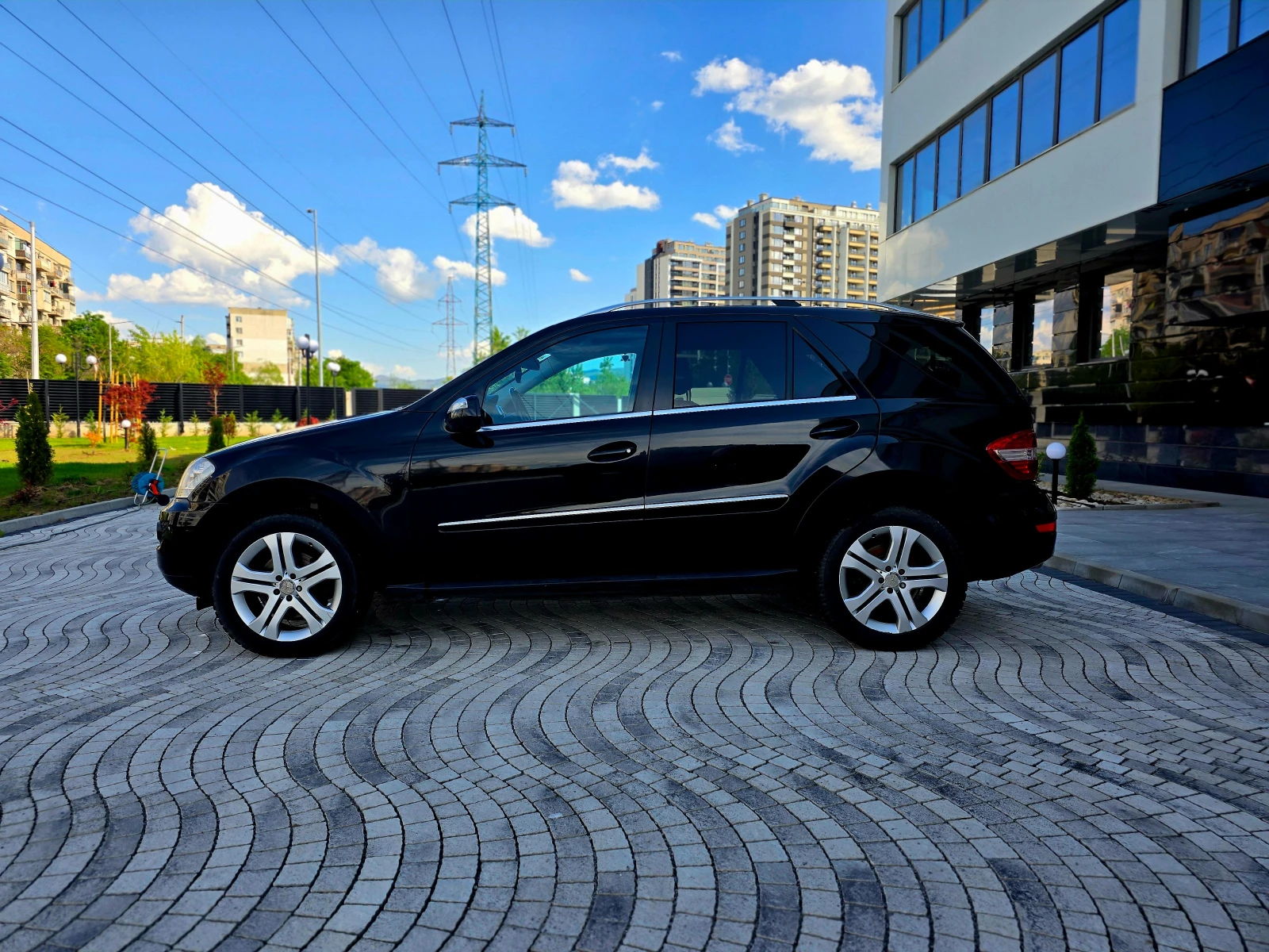 Mercedes-Benz ML 350 4 MATIC - изображение 4