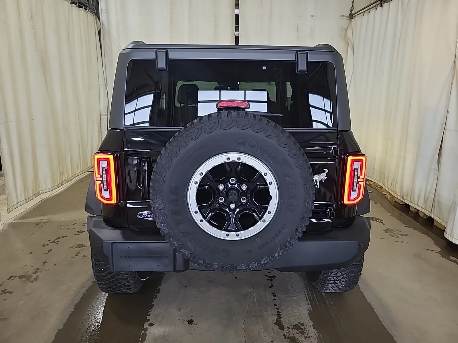 Ford Bronco CARFAX* БЕЗ ПЪРВОНАЧАЛНА - изображение 4