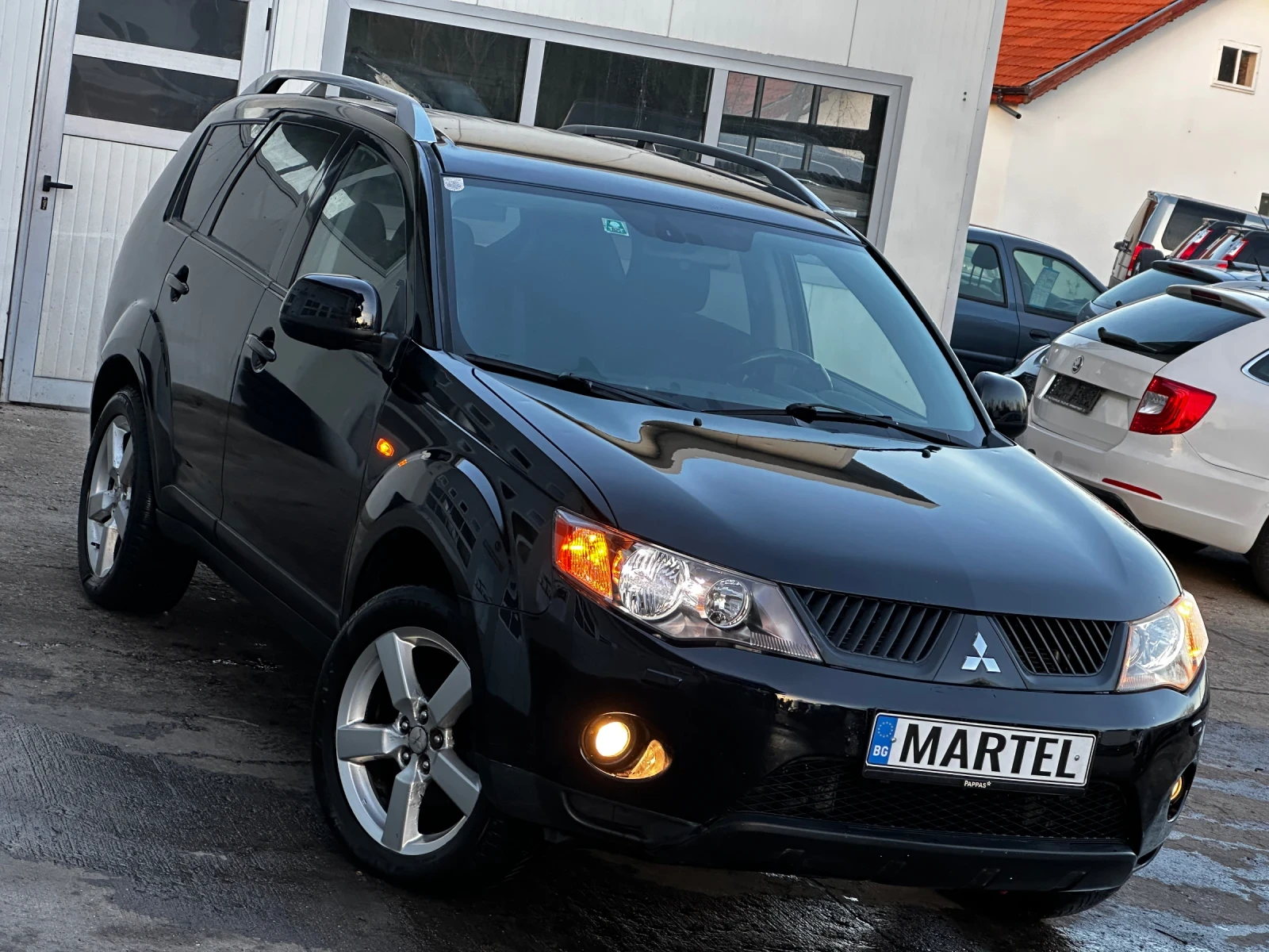 Mitsubishi Outlander 2.2DI-D/ 4X4/ 7-МЕСТА - изображение 3