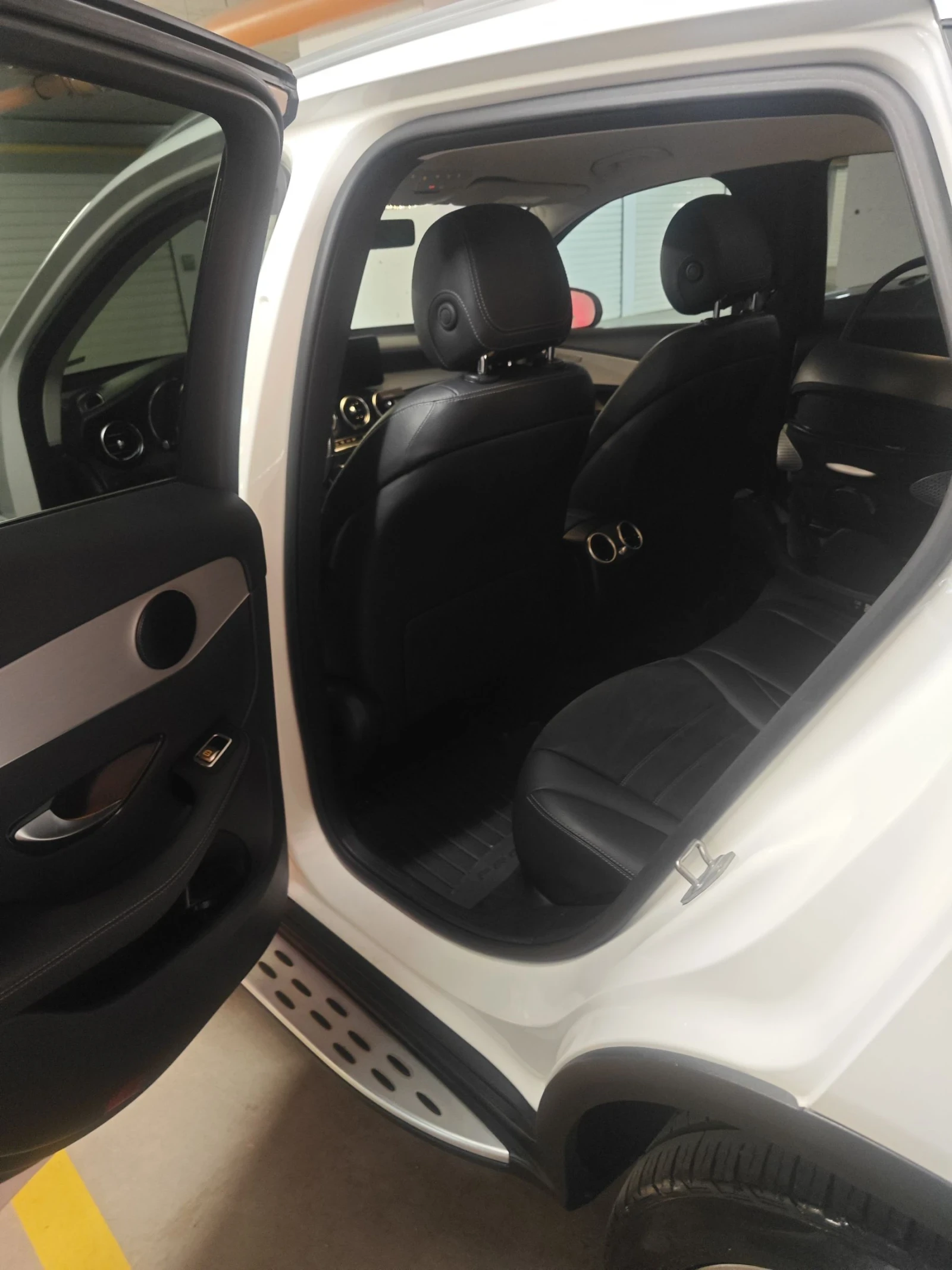 Mercedes-Benz GLC 220, снимка 17 - Автомобили и джипове - 54257692