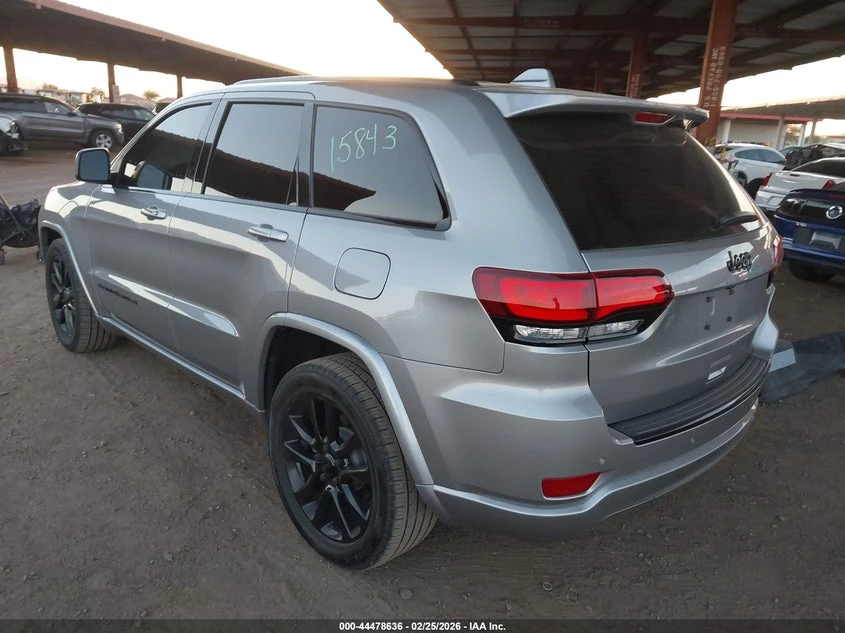 Jeep Grand cherokee 3.6l Altitude 4X2, снимка 3 - Автомобили и джипове - 53940991
