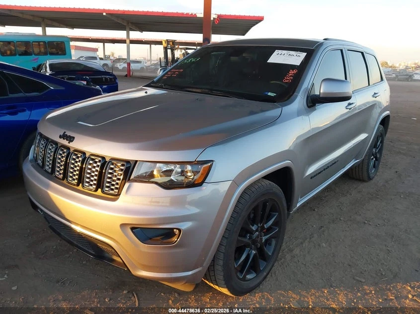 Jeep Grand cherokee 3.6l Altitude 4X2, снимка 2 - Автомобили и джипове - 53940991