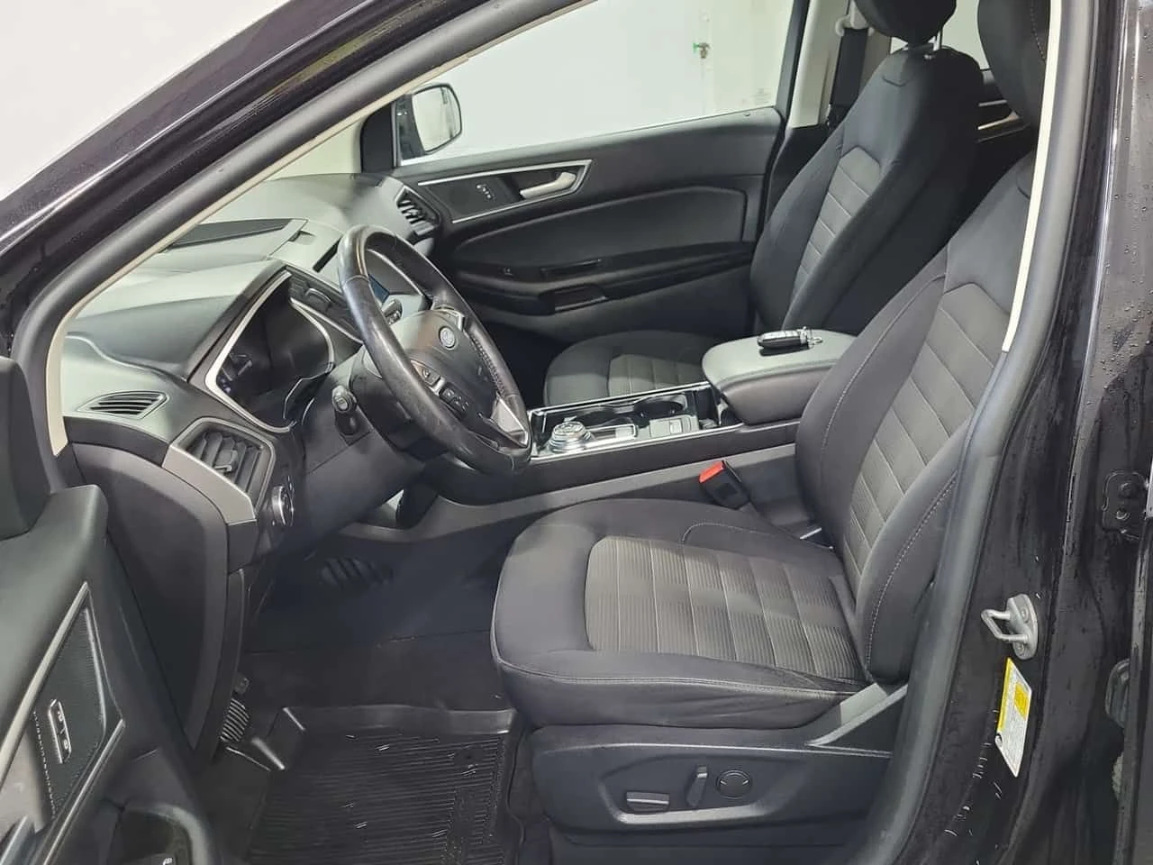 Ford Edge  SEL| PANORAMA| BLIND SPOT| CARFAX, снимка 9 - Автомобили и джипове - 53944561