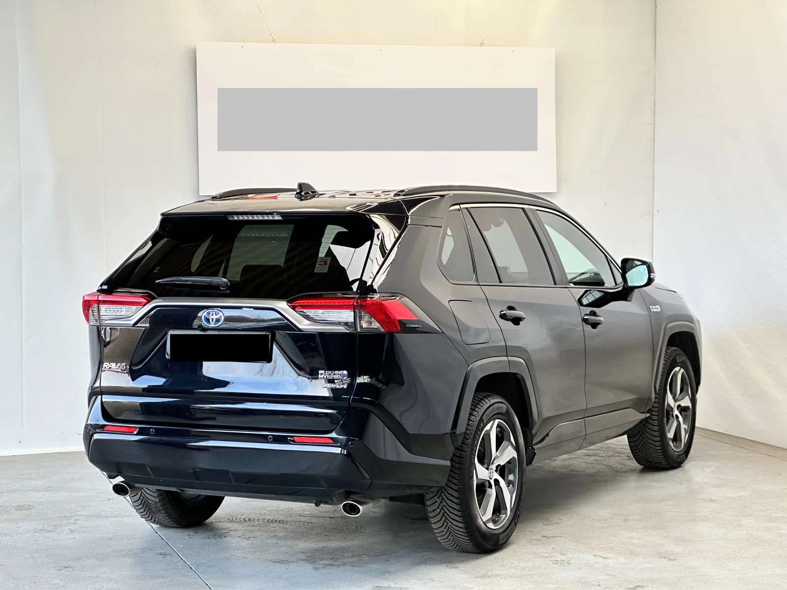 Toyota Rav4 2.5 Design Business, снимка 4 - Автомобили и джипове - 54147515