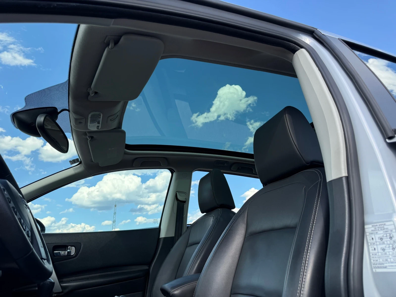 Nissan Qashqai 2.0-dci-4x4-TEKNA-УНИКАТ-ПАНОРАМА-КСЕНОН-ПОДГРЕВ, снимка 7 - Автомобили и джипове - 54931398