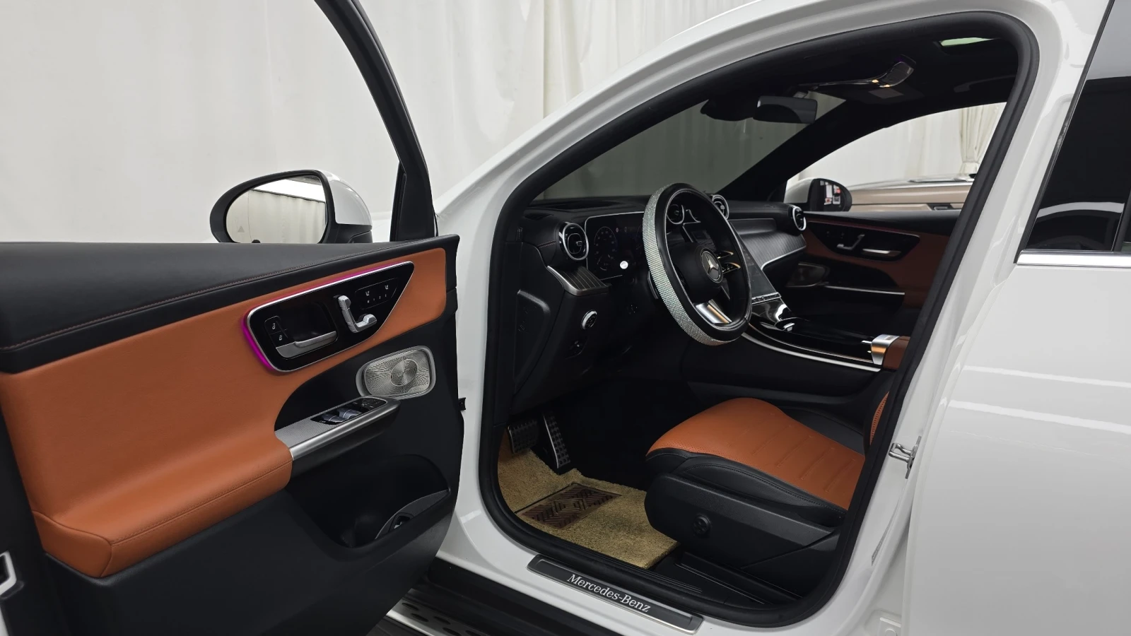 Mercedes-Benz GLC 300 4MATIC Coupe, снимка 10 - Автомобили и джипове - 55564970