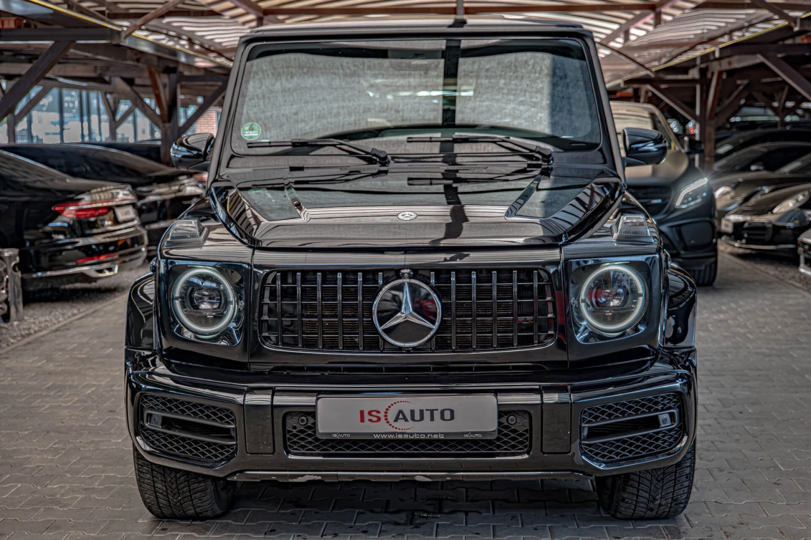 Mercedes-Benz G 500 V8 AMG/Designo/Burmester/Обдухване/Шибедах/Алканта