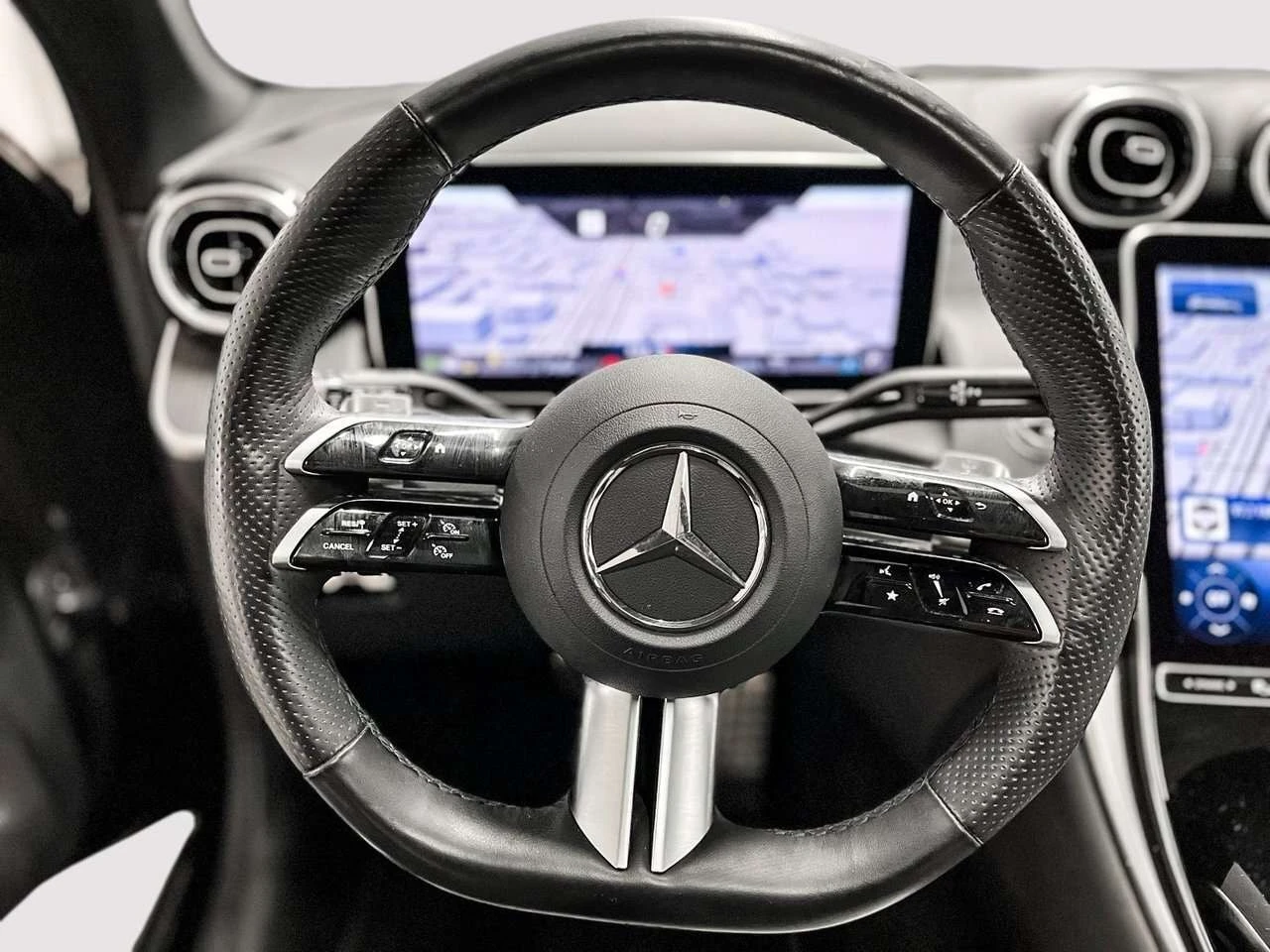 Mercedes-Benz GLC 300 | CARFAX | ГЛАВНО ПРЕДСТАВИТЕЛСТВО НА MERCEDES, снимка 8 - Автомобили и джипове - 56009937