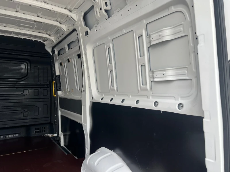 VW Crafter 2.0tdi-4x4-Klima, снимка 10 - Бусове и автобуси - 52315143