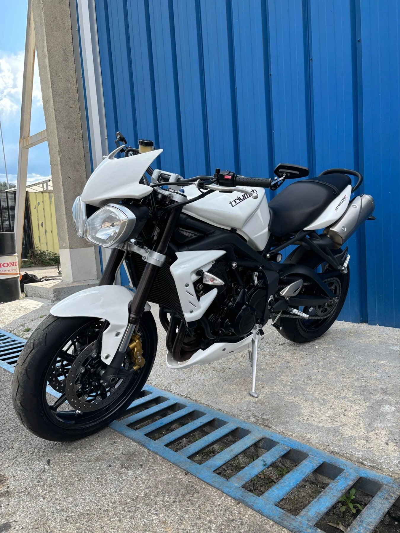 Triumph Street Triple 675R  - изображение 3