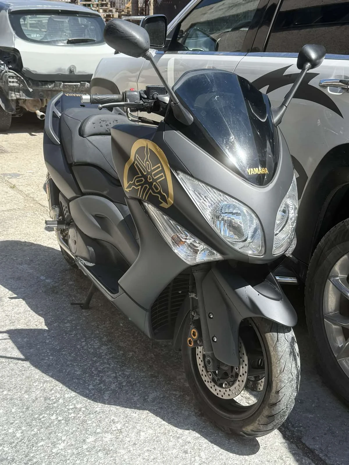 Yamaha T-max