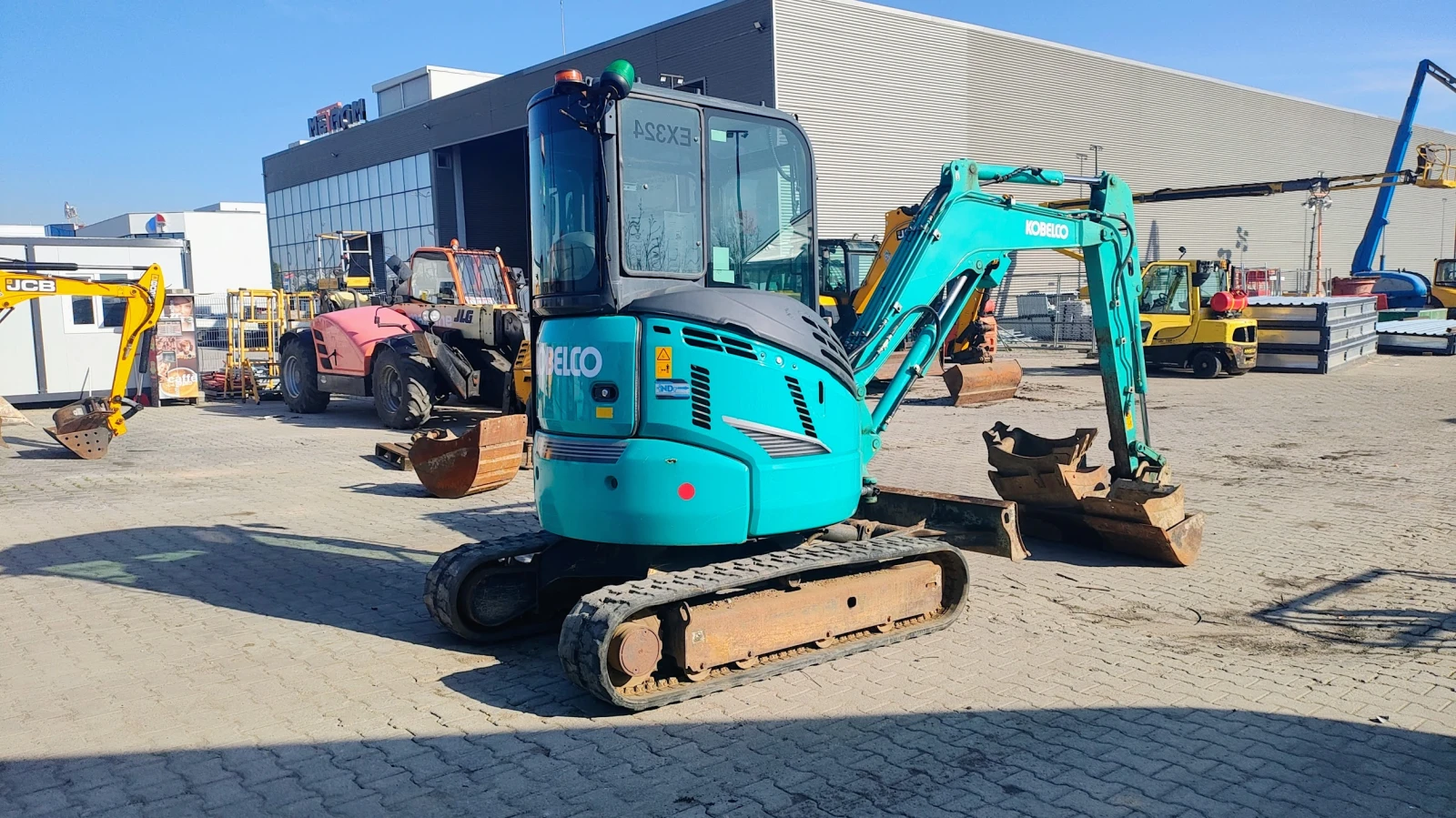 Багер Kobelco SK30SR-6E - изображение 4