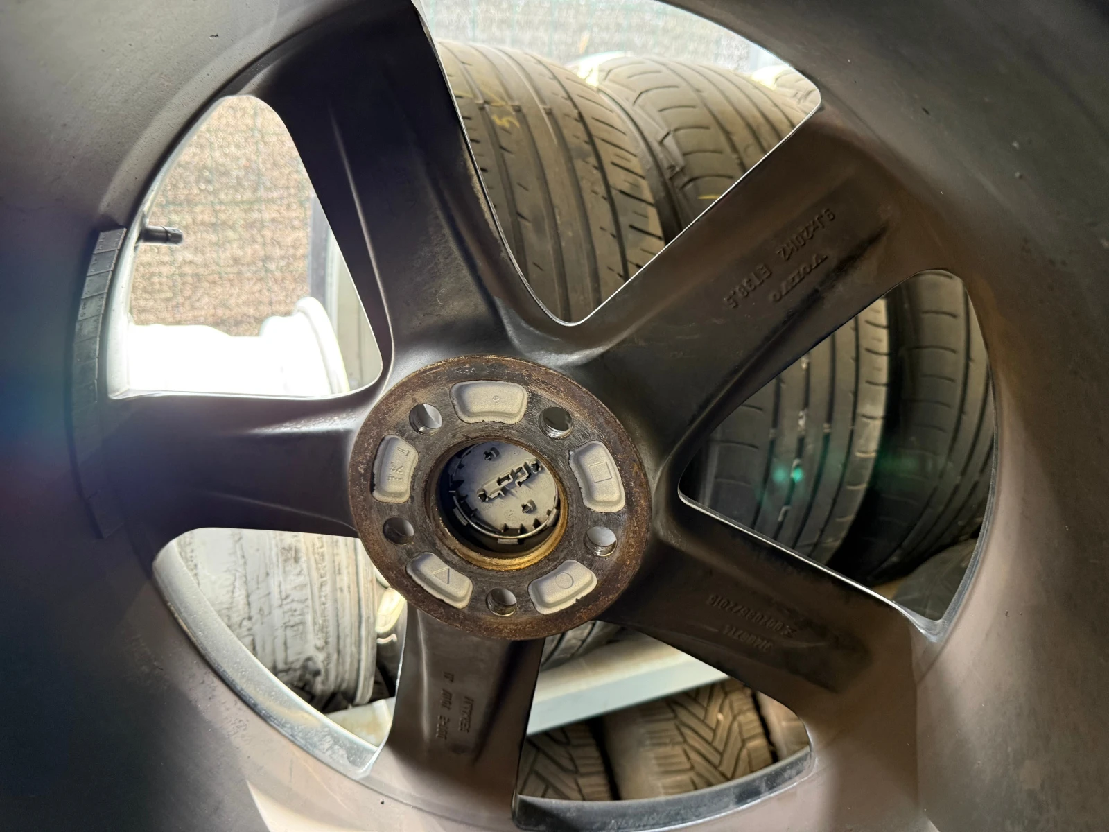    235/45R17  Volvo XC60 | Mobile.bg   15