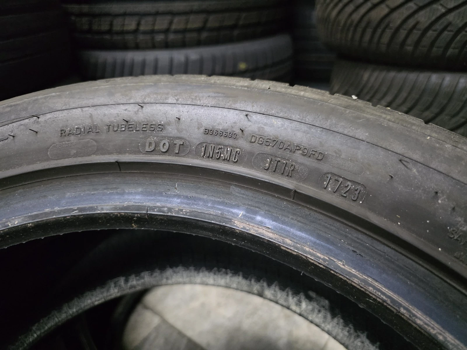 Гуми Летни 255/45R18, снимка 9 - Гуми и джанти - 56664470