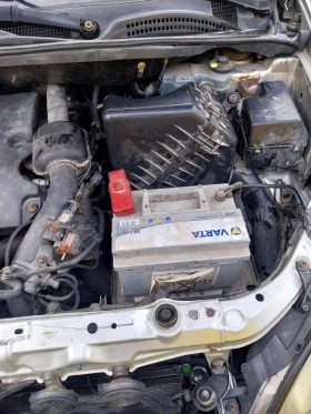 Toyota Avensis verso, снимка 8